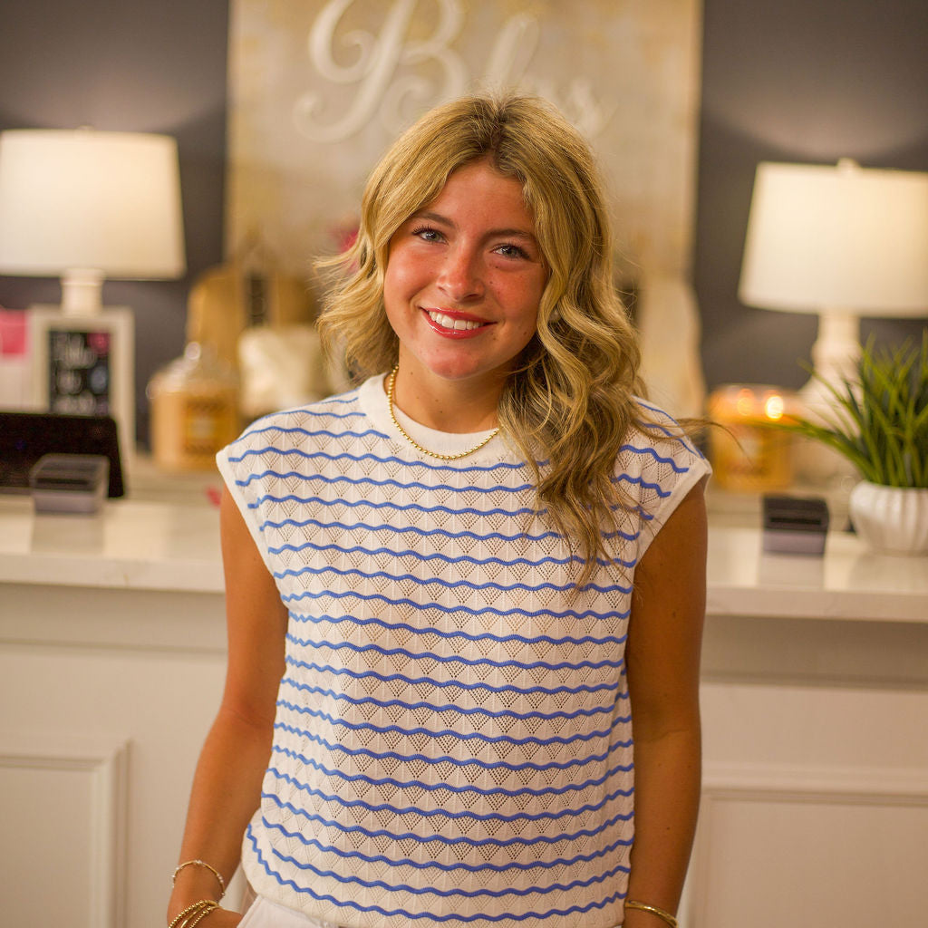 Young Ladies Knitted Sleeveless Sweater whtie/blue