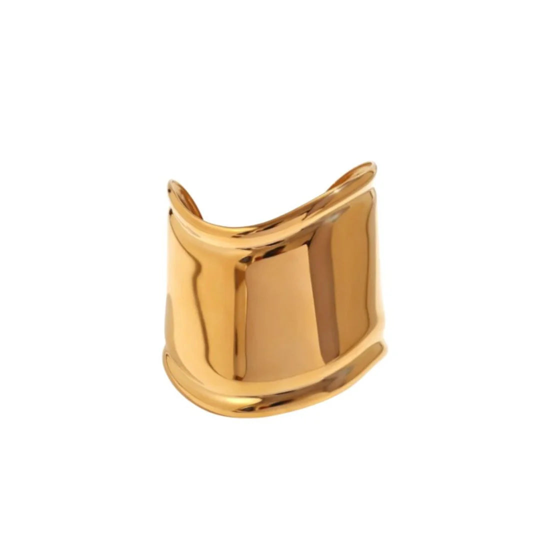Antonia_Cuff_Accessory_Conierge_1