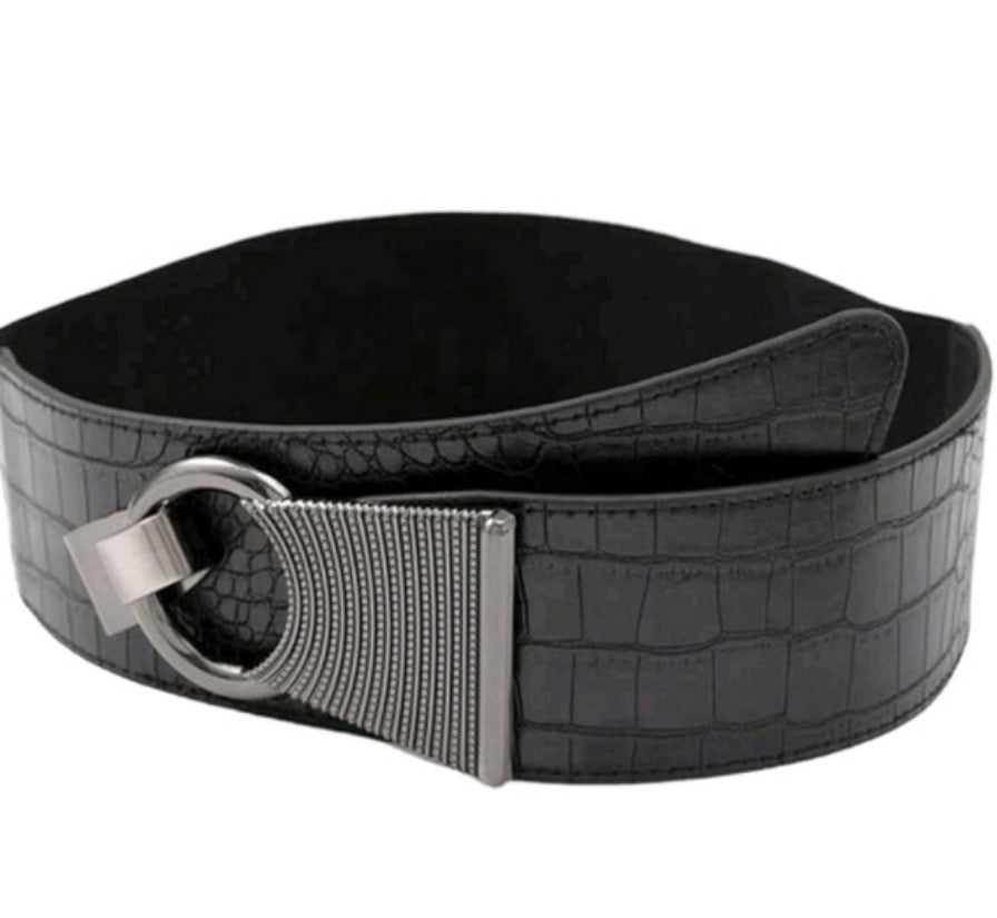 Asymmetrical Belt