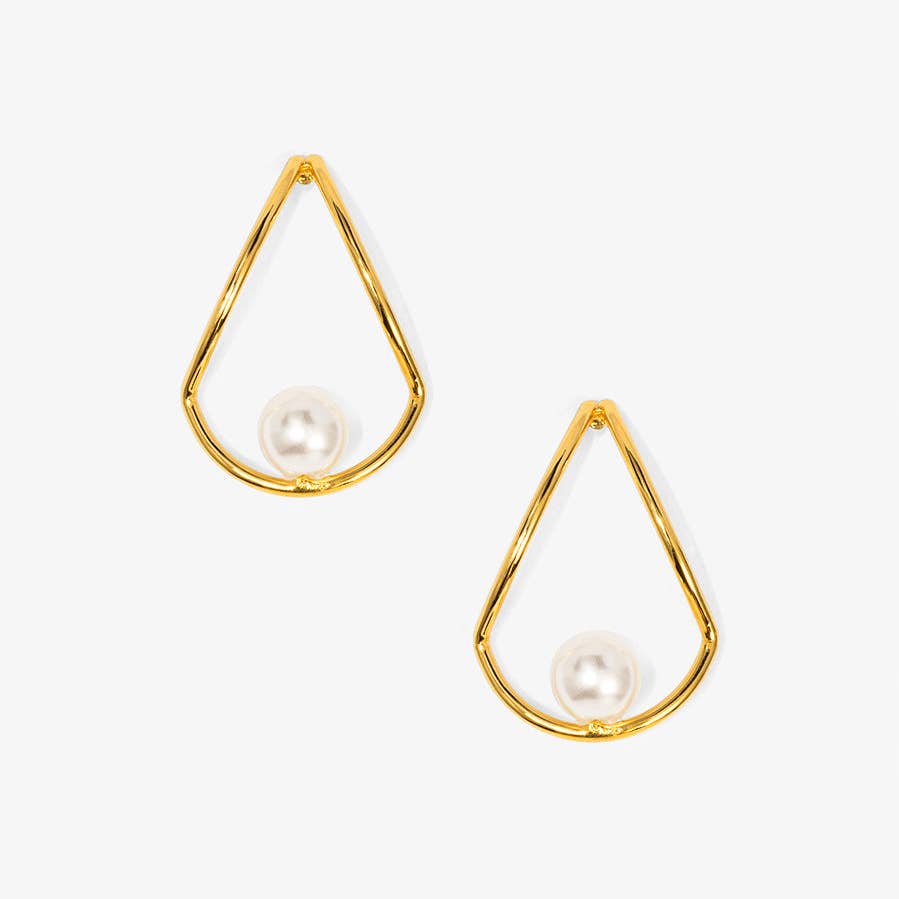 Hollow Teardrop Pearl Earring