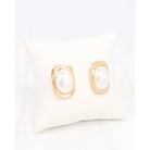 perugia-rectangular-pearl-stud-earring-gold_Caroline_Hill_E40972-GOLD_3